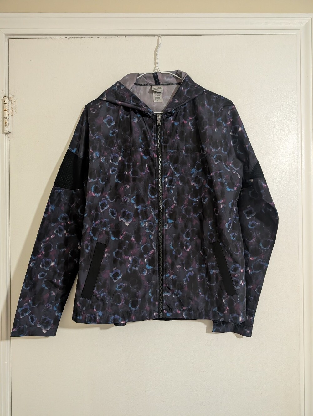 Champion C9 Watercolor Floral Windbreaker Hooded Running Jacket Black Multi